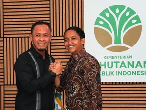 Menhut Apresiasi Walkot Pekanbaru Tertibkan Baliho-Siapkan Jalur Hijau