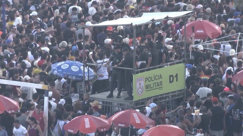 Polisi Brasil gagalkan rencana bom di konser Lady Gaga yang dihadiri 2 juta orang di Pantai Copacabana, Rio de Janeiro, Sabtu (3/5/2025). (Tangkapan Layar Video Reuters/RIO DE JANEIRO CIVIL POLICE HANDOUT)
