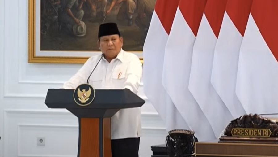 Presiden Prabowo Subianto saat Sidang Kabinet Paripurna, Senin (5/5/2025). (YouTube/Sekretariat Presiden)