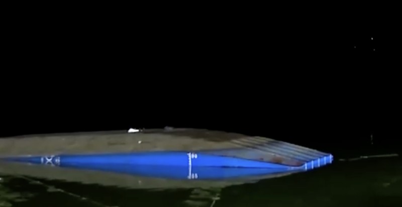 Sepuluh orang tewas setelah empat perahu wisata terbalik di China. (China Central Television via REUTERS) Sepuluh orang tewas setelah empat perahu wisata terbalik di China. (China Central Television via REUTERS)