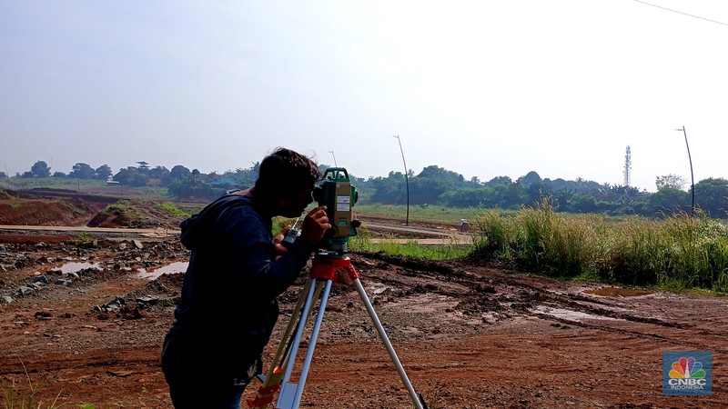Suasana pembangunan Stasiun Jatake yang berada di jalur Commuter Line Tanah Abang–Rangkasbitung, Senin (5/5/2025). (CNBC Indonesia/Tri Susilo) Suasana pembangunan Stasiun Jatake yang berada di jalur Commuter Line Tanah Abang–Rangkasbitung, Senin (5/5/2025). (CNBC Indonesia/Tri Susilo)