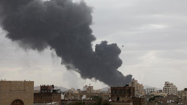 Perang Arab Memanas! Israel Bombardir Bandara Utama Yaman