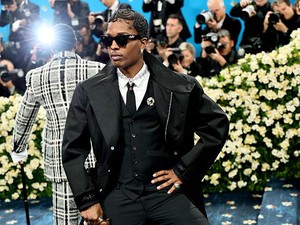 A$AP Rocky Dianugerahi Fashion Icon Award di CFDA Fashion Awards 2025