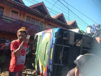 Bus ALS Kecelakaan di Padang Panjang, Penumpang Terjepit-12 Tewas