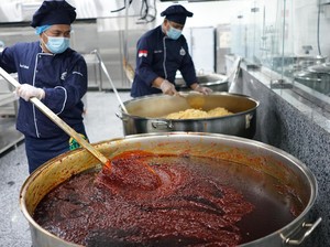 Melihat Dapur Katering Jemaah Haji RI, Koki-Bumbu Didatangkan dari Tanah Air