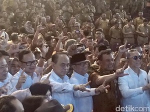 Menkop Yakinkan Kades yang Resah soal Pengelolaan Koperas Merah Putih