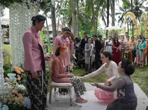Pernikahan Luna Maya-Maxime Bouttier Padukan Budaya Bali, Jawa, dan Eropa