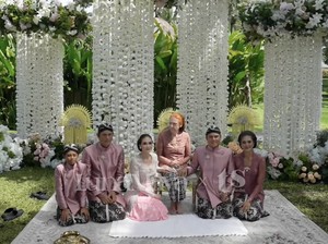 Saksi Nikah Luna Maya-Maxime Bouttier dari Keluarga dan Kolega