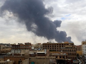 Balas Houthi, Rudal Israel Serang Bandara Sanaa-Pembangkit Listrik
