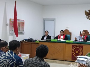Jaksa Bantah 117 Amplop Hasil OTT Kadisnakertrans Sumsel dari Uang Tabungan