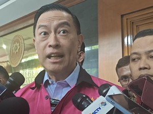 Tanda Tanya soal iPad dan MacBook di Sel Tom Lembong