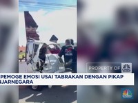 Video: Viral! Pemoge Emosi Usai Tabrakan dengan Pikap di Banjarnegara