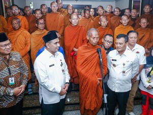 Sambut Bhikku Thudong, Ahmad Luthfi Bicara Pentingnya Jaga Toleransi