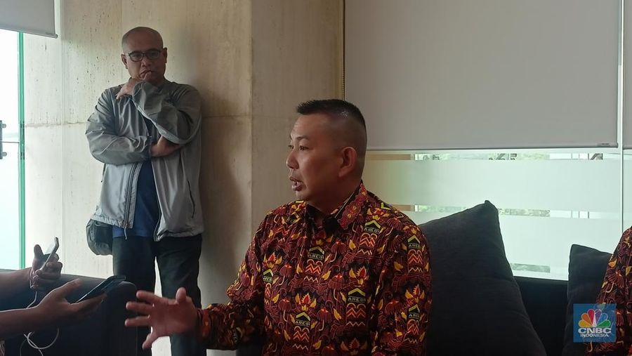 Ketua Umum Asosiasi Real Estate Broker Indonesia (Arebi) Clement Francis di Jakarta, Rabu (7/5/2025). (CNBC Indonesia/Ferry Sandi)