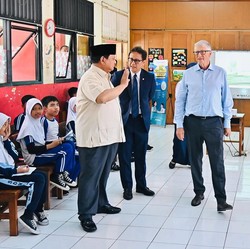 BGS Temani Prabowo & Bill Gates Lihat Program CKG di SD Pulo Gadung