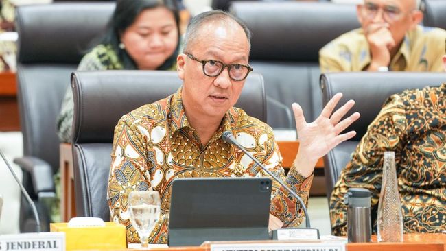 Menperin Bantah Deindustrialisasi Landa RI, Sentil Ekonom-Buka Data