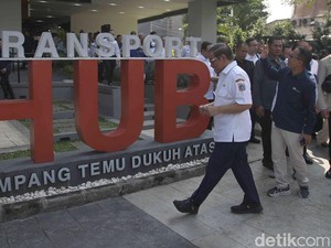 Pramono Ngaku Diminta Buat Aturan Karyawan Swasta Naik Transum Tiap Rabu