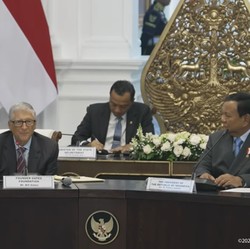 Prabowo Beri Bill Gates Penghargaan Bintang Tertinggi September 2025