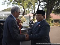 Bill Gates Tiba di Istana, Prabowo Sambut Langsung-Perkenalkan Menteri