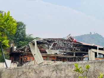 Potret Serangan India Bikin Pakistan Porak-poranda, Masjid Hancur