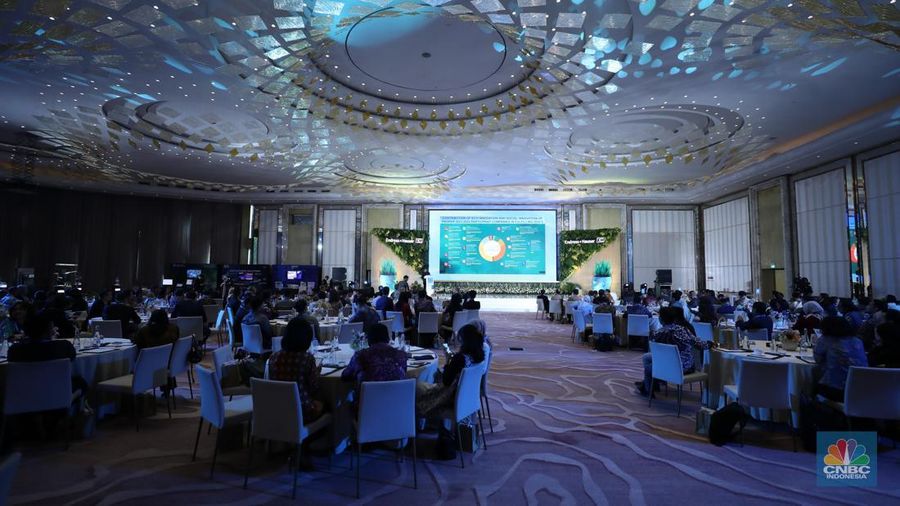 Presiden Direktur Endress+Hauser Indonesia, Henry Chia menyampaikan pemaparan dalam acara Endress+Hauser Indonesia Sustainability Recognition Forum 2025 di Jakarta, Kamis (8/5/2025). (CNBC Indonesia/Tri Susilo) Presiden Direktur Endress+Hauser Indonesia, Henry Chia menyampaikan pemaparan dalam acara Endress+Hauser Indonesia Sustainability Recognition Forum 2025 di Jakarta, Kamis (8/5/2025). (CNBC Indonesia/Tri Susilo)