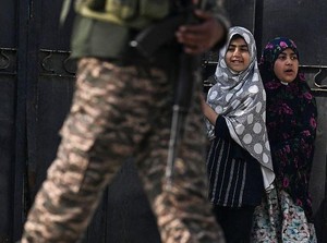 India Serang Pakistan, Warga: Mengapa Masjid Kami Jadi Sasaran?