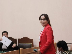Cemarkan Nama Baik Bos MS Glow, Isa Zega Divonis 3 Tahun 6 Bulan