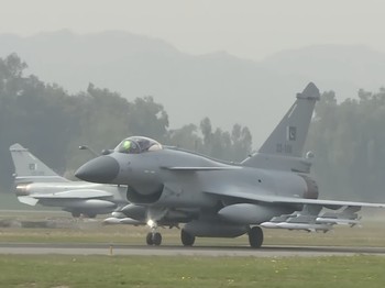 Adu Jet Tempur Pakistan Vs India Bikin Kagum, Dipelajari Militer Dunia