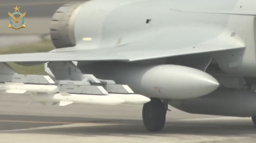 Jet Tempur buatan Chengdu Aircraft Corporation (CAC) J-10 milik Pakistan. Jet Tempur buatan Chengdu Aircraft Corporation (CAC) J-10 milik Pakistan. (Tangkapan Layar Youtube/Pakistan Air Force)
