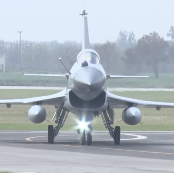 Begini Penampakan Jet J-10C China Punya Pakistan, 5 Jet India Tumbang