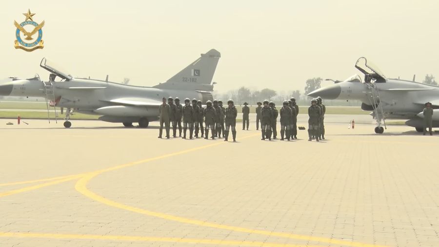 Jet Tempur buatan Chengdu Aircraft Corporation (CAC) J-10 milik Pakistan. Jet Tempur buatan Chengdu Aircraft Corporation (CAC) J-10 milik Pakistan. (Tangkapan Layar Youtube/Pakistan Air Force)