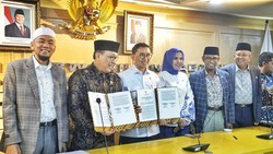 Depan DPD RI, Fadli Zon Beberkan Strategi Pelestarian Warisan Budaya