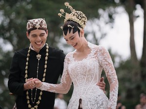Beragam Doa dan Harapan Para Artis untuk Nikahan Luna Maya-Maxime Bouttier