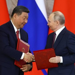 Putin-Xi Jinping Saling Ucap Janji, Kompak Semprot NATO dan AS