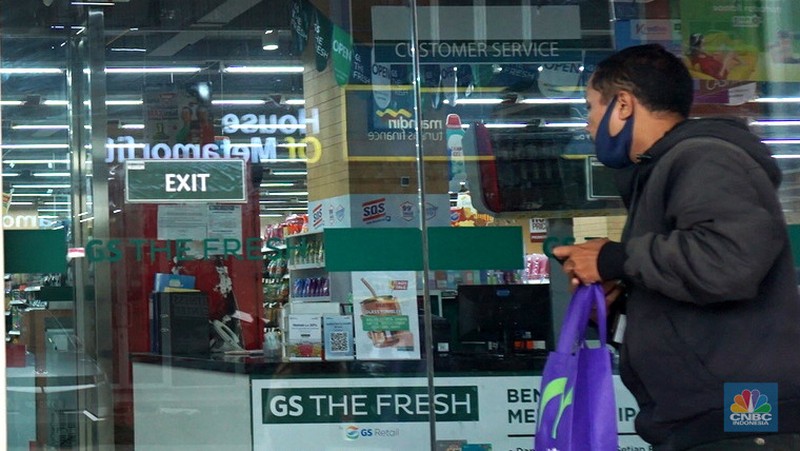 Suasana salah satu gerai supermarket GS The Fresh di kawasan Jakarta. Kamis (8/5/2025). (CNBC Indonesia/Muhammad Sabki)