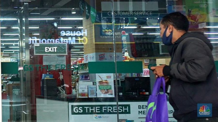 Suasana salah satu gerai supermarket GS The Fresh di kawasan Jakarta. Kamis (8/5/2025). (CNBC Indonesia/Muhammad Sabki)