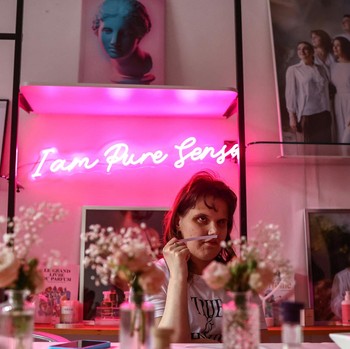 Terinspirasi dari Musik, Potret Tunanetra di Rusia Jadi Peracik Parfum