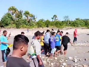 2 Orang Tewas Terseret Banjir di Kupang Seusai Tagih Utang