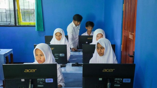 Bangun SDM Unggul, BRI Perkuat Pendidikan Daerah 3T dengan Teknologi