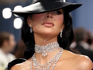 Klaim Reality Show Sukses, Kim Kardashian Minta Disney Beli Kalung Rp 330 M