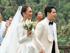 Cerita di Balik Pernikahan Luna Maya dan Maxime Bouttier