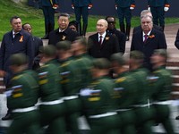 Momen Putin Pamer Kekuatan Militer Rusia di Depan Xi Jinping