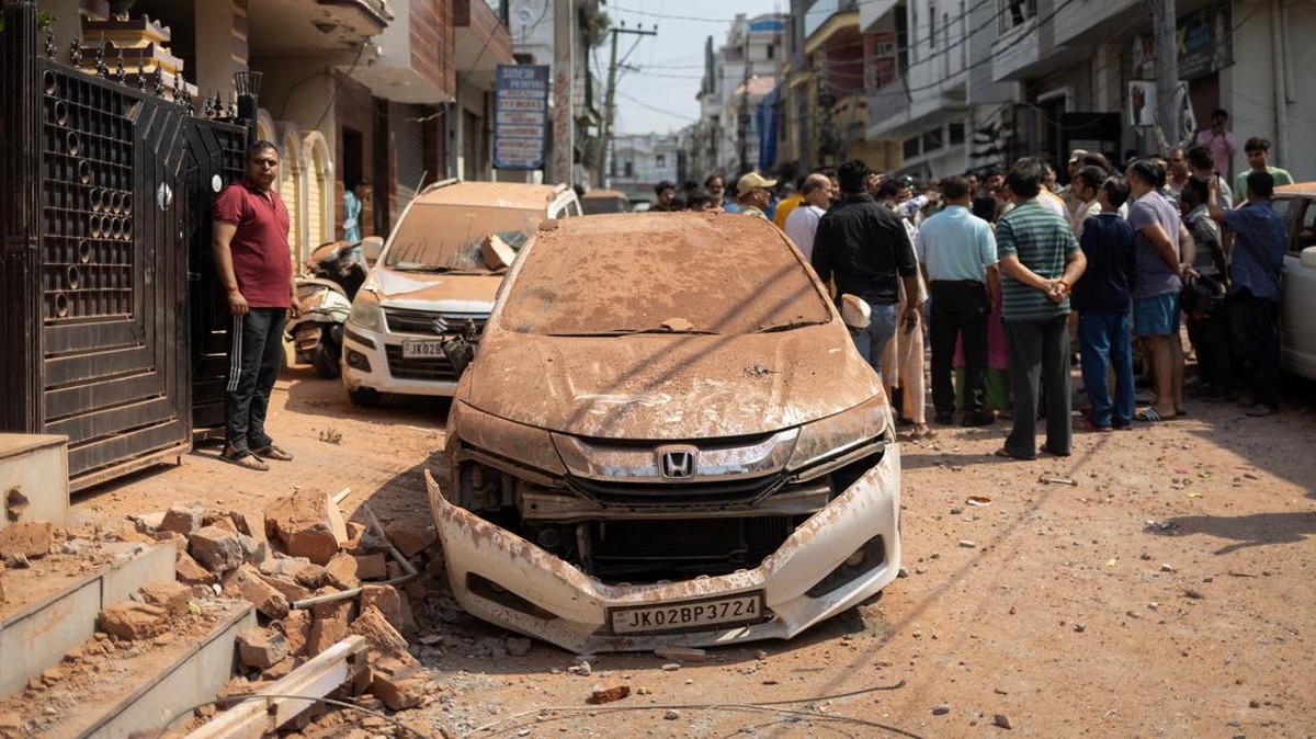 Ketegangan Meningkat: Ledakan Guncang Gencatan Senjata India-Pakistan, Saling Tuduh Memanas!