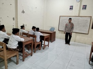Polisi asal Tegal Aiptu Herman Dirikan-Ngajar di Ponpes Yatim Piatu