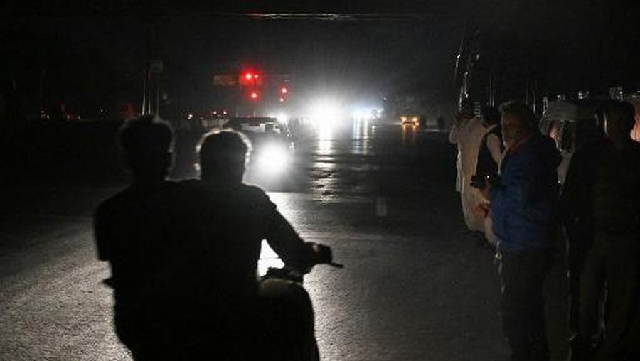 Security personnel cordon off a road near Nur Khan military airbase after Indian strikes in Rawalpindi on May 10, 2025. Pakistan's military on May 10 said India launched another wave of missiles targeting three air bases -- including one on the outskirts of the capital -- as the conflict between the nuclear-armed neighbours spiralled toward full-blown war. (Photo by Aamir QURESHI / AFP)