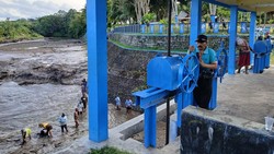 Mumpung Kemarau Sedimen Embung dan Dam di Banyuwangi Dinormalisasi