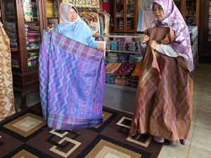 Sekjen MPR Nilai Tenun Garut Punya Prospek Menjanjikan di Masa Depan