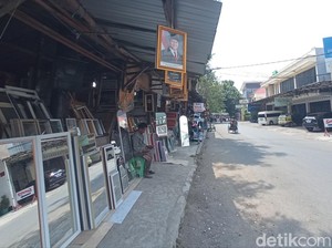 Sungai Sukalila Cirebon Dinormalisasi, Pedagang Pigura Tolak Relokasi