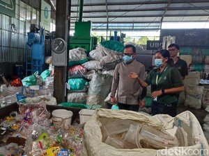 Bima Arya Sarankan Dana Desa Dimanfaatkan untuk Kelola Sampah