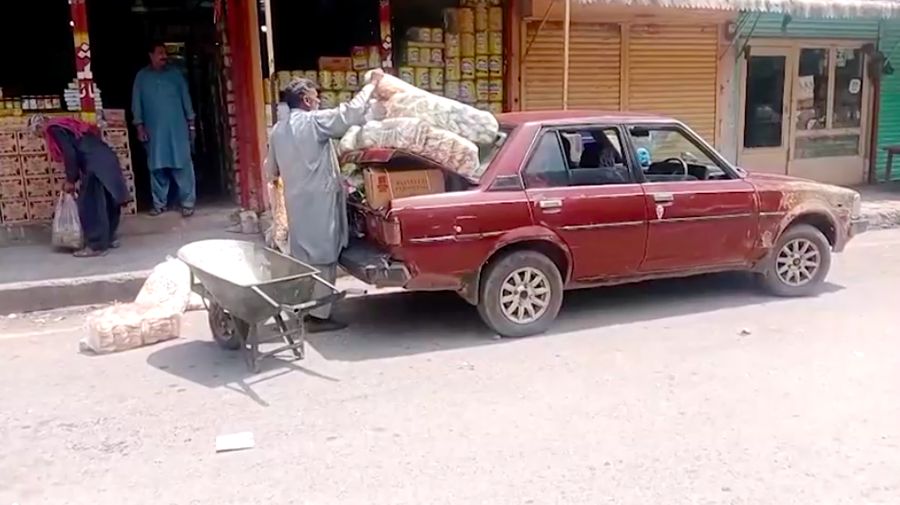 Kondisi Kashmir setelah pengumuman gencatan senjata  perlahan kembali normal. (Reuters TV)